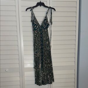 Elegant Blue and Gray Patterned Dress